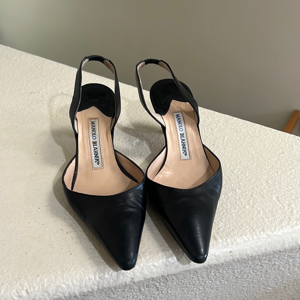 ManoloBlahnik Carolyne sling back kitten heels mules